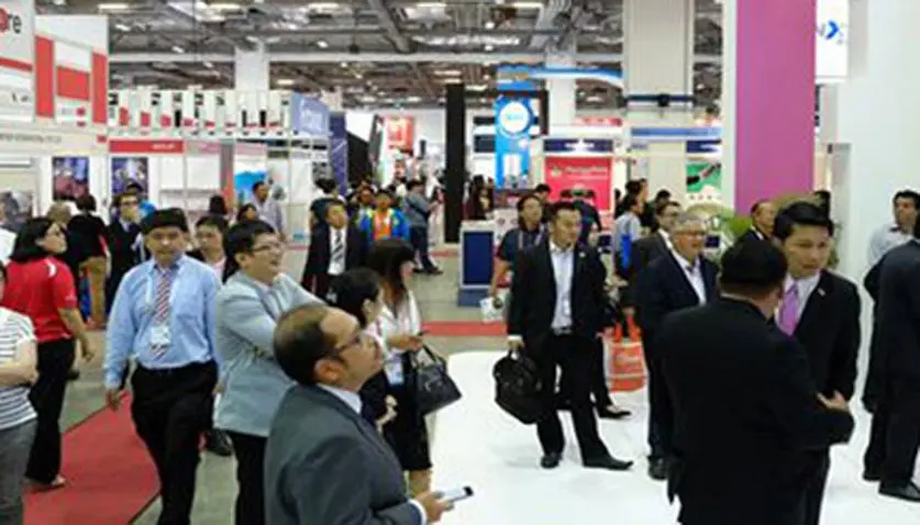 T & S exhibido en Communicasia en Singapur por primera vez (2018)